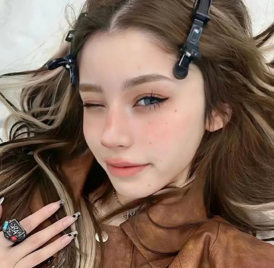 红潮怒吼